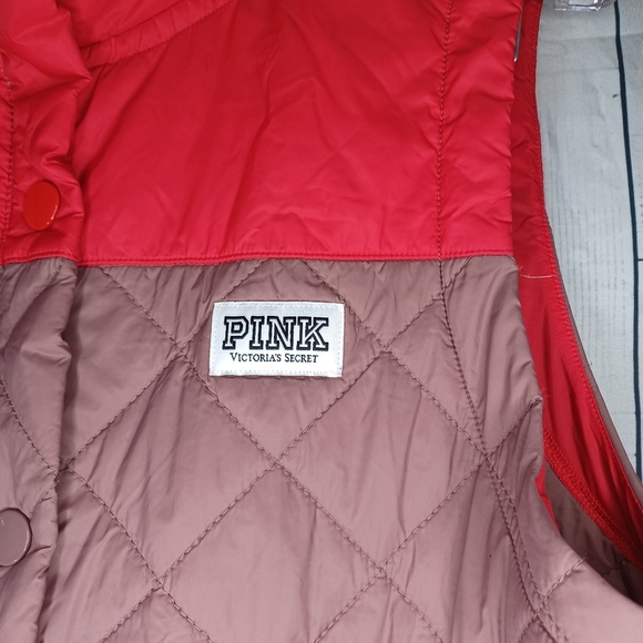 Victoria's Secret Pink Full Zip Quilted Vest - Picture 2 of 13